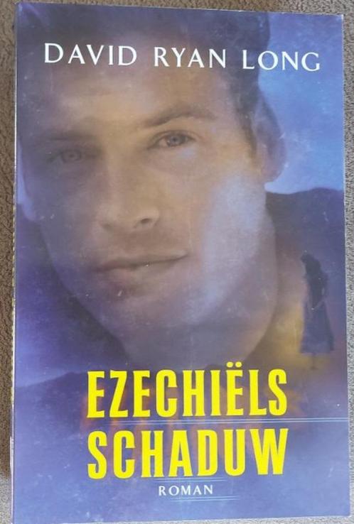 David Ryan Long: Ezechiëls schaduw, Boeken, Romans, Zo goed als nieuw, Nederland, Ophalen of Verzenden