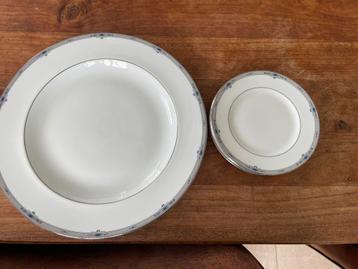 Wedgwood Amherst gebakschaal 34cm beschikbaar voor biedingen