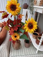 Oud kruikje met mooie zijde bloemen, Ophalen of Verzenden, Zo goed als nieuw