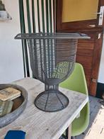 Metalen draadpot  vaas, Ophalen, Gebruikt