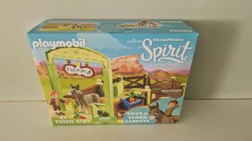Playmobil 70120 Spirit Paardenbox met Snip en Senor Carrots