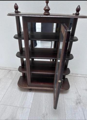 Antiek brocante vintage vitrinekast kastje met spiegel  beschikbaar voor biedingen
