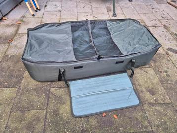 Karper onthaakmat van Piet Vogel beschikbaar voor biedingen