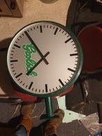 Grote dubbelzijdige metalen Grolsch stations  klok, Verzamelen, Biermerken, Ophalen, Zo goed als nieuw, Overige typen, Grolsch