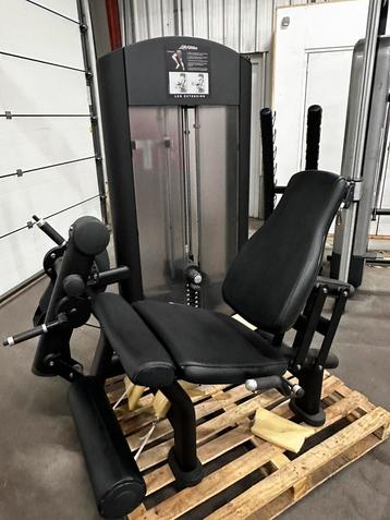Life Fitness Sigture Line Leg Extension beschikbaar voor biedingen