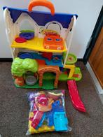 Speelhuis kids met poppetjes, Kinderen en Baby's, Speelgoed | Buiten | Speelhuisjes, Ophalen, Zo goed als nieuw, Kunststof