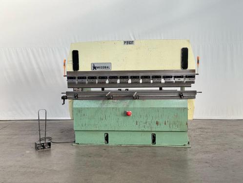 Kantbank - Megobal PB63T - 2.500mm, Doe-het-zelf en Verbouw, Gereedschap | Machine-onderdelen en Toebehoren, Gebruikt, Ophalen of Verzenden