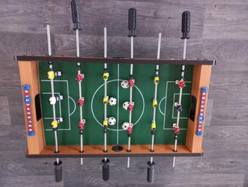Voetbaltafel beschikbaar voor biedingen
