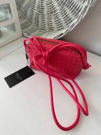 NIEUW > Roze gevlochten Loavies Schoudertas  (12x21 cm), Sieraden, Tassen en Uiterlijk, Verzenden, Nieuw, Roze, Overige merken