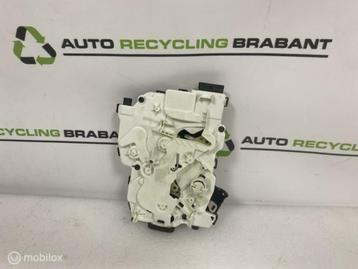 Slotmechanisme Achter Mercedes Vito W447 ORIG A4477302302 beschikbaar voor biedingen