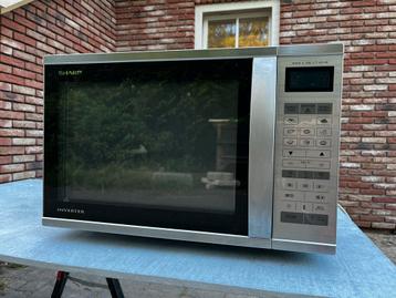 Sharp combimagnetron 1050 Watt R-971stw beschikbaar voor biedingen