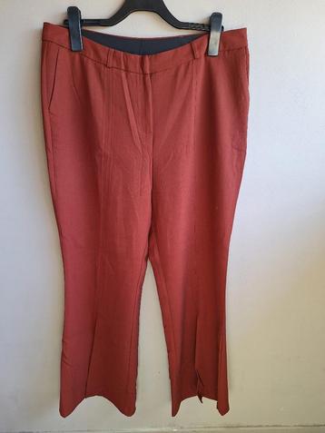 Nieuwe brique flared stretch broek van Capsule, maat 44 beschikbaar voor biedingen