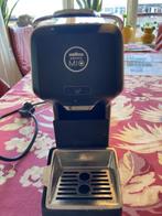 AEG LAVAZZA wit koffie apparaat, Ophalen, Afneembaar waterreservoir, Koffiemachine, Zo goed als nieuw