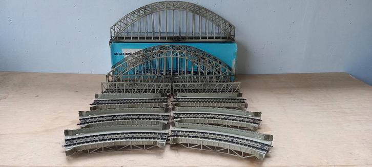 Märklin H0 metalen bruggen, Hobby en Vrije tijd, Modeltreinen | H0, Gebruikt, Brug, Tunnel of Gebouw, Wisselstroom, Märklin, Ophalen of Verzenden