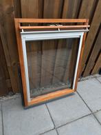 Velux dakraam met kozijn + verduisterend gordijn, Doe-het-zelf en Verbouw, Glas en Ramen, Ophalen, Gebruikt, Minder dan 80 cm