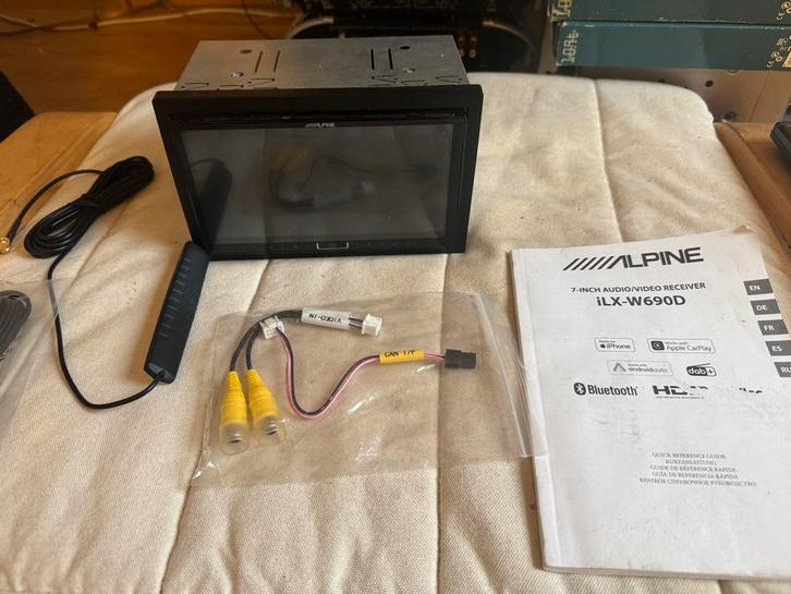 Alpine iLX-W690D CarPlay Android Auto, Auto diversen, Autoradio's, Zo goed als nieuw, Ophalen of Verzenden