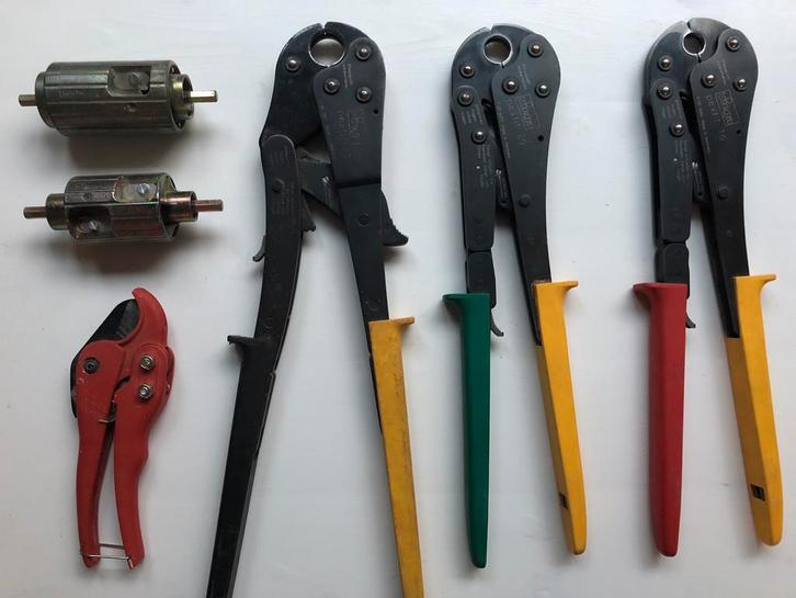 Te huur: Viega Pexfit perstang 16 - 20 - 25, Doe-het-zelf en Verbouw, Gereedschap | Handgereedschap, Zo goed als nieuw, Ophalen of Verzenden