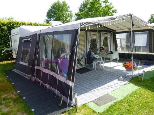 Caravan in een prima staat, Caravans en Kamperen, Caravans, Particulier, tot en met 2, 750 - 1000 kg, Treinzit, Adria, Frans bed