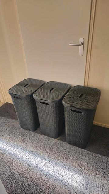 3 curver wasmanden 60liter beschikbaar voor biedingen