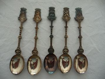 5 verzilverde LEPELJES met wapen de Provincies en Nederland beschikbaar voor biedingen