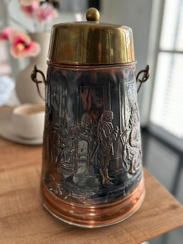 Antieke Koperen/Bronzen doofpot met Reliëf beschikbaar voor biedingen