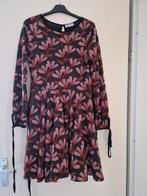 Jurk, Kleding | Dames, Jurken, Maat 38/40 (M), Ophalen of Verzenden, Zo goed als nieuw, Knielengte