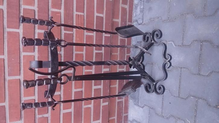 Mooie gesmede haardset, zwaar,antiek, houtkachel,openhaard, Huis en Inrichting, Kachels, Zo goed als nieuw, Houtkachel, Hout, Ophalen