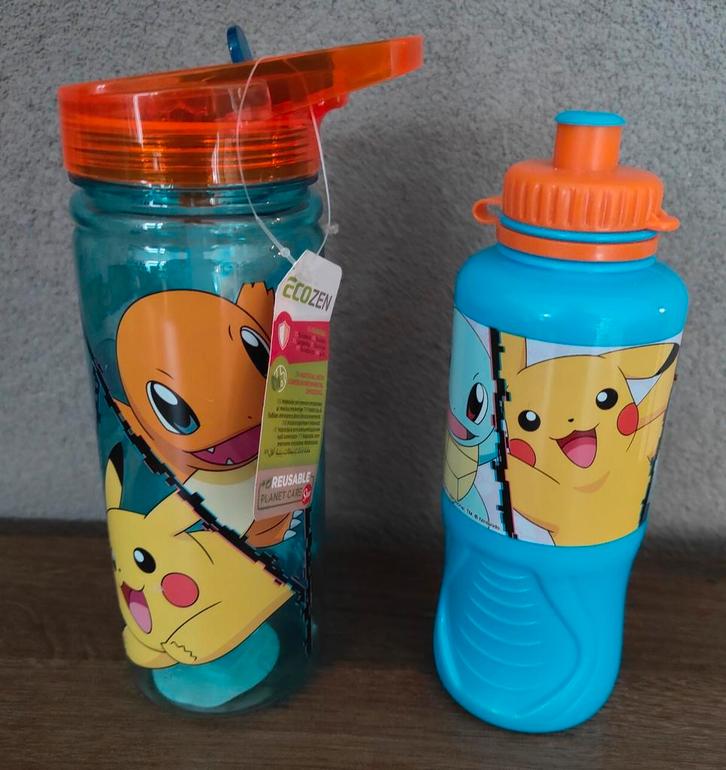 Pokemon fles met rietje & bidon (NIEUW!), Sport en Fitness, Bidons, Nieuw, Ophalen of Verzenden
