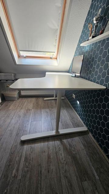 Bureau wit van Ikea