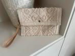 Beige Clutch, Ophalen of Verzenden, Nieuw, Beige, Avondtasje