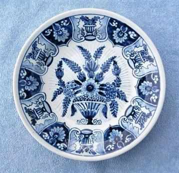 18 cmdoorsnede bordje delft porceleyne fles 1920 DELFS BLAUW beschikbaar voor biedingen