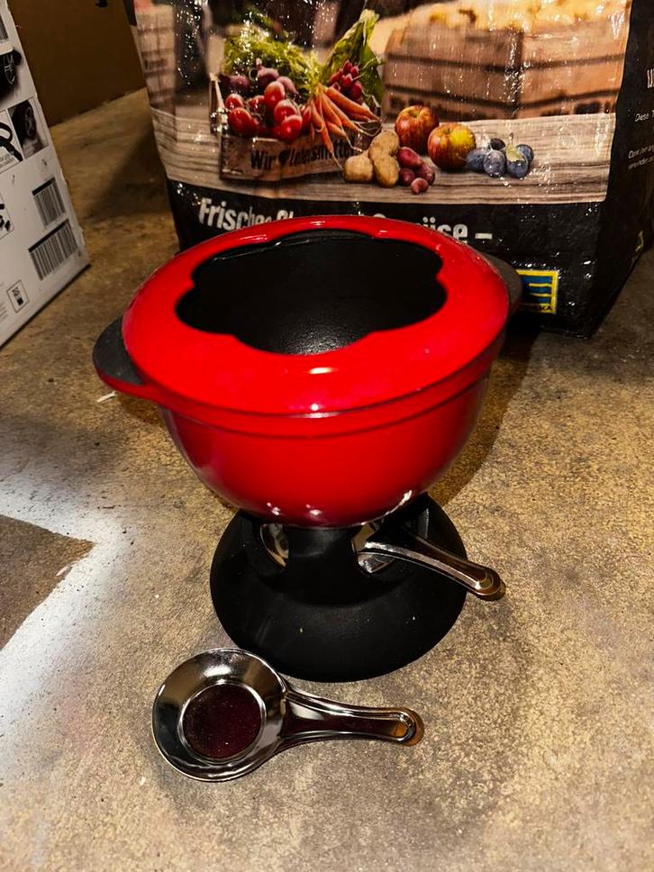 iron pot, Huis en Inrichting, Keuken | Potten en Pannen, Ophalen of Verzenden