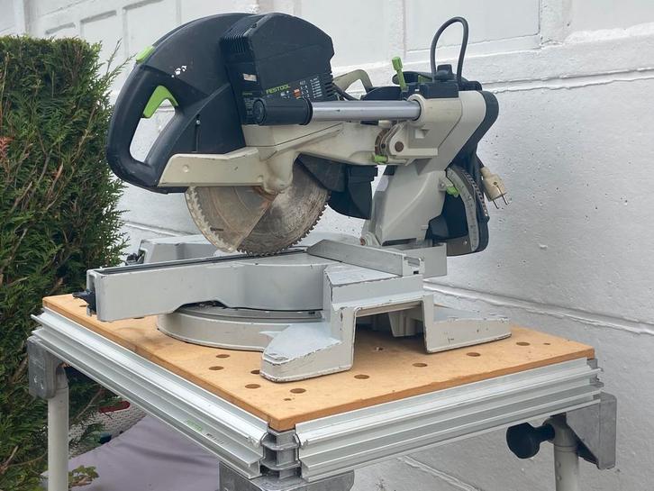 Festool KS 120 EB.  Kapex, Doe-het-zelf en Verbouw, Gereedschap | Zaagmachines, Zo goed als nieuw, Afkortzaag, 1200 watt of meer