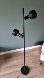 Zwarte Vloerlamp (Karwei, Eden), 150 tot 200 cm, Ophalen of Verzenden, Zo goed als nieuw