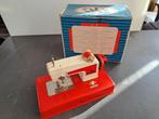 Vintage kindernaaimachine Regina, Antiek en Kunst, Antiek | Speelgoed, Ophalen of Verzenden