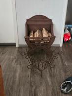 Sfeervolle haardkorf met een bijpassende metalen houtrek, Ophalen, Gebruikt, Vrijstaande haard, Houthaard