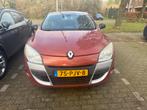 Renault Mégane 1.4 TCE 96KW Coupe 2011 BOSE, Auto's, Renault, Voorwielaandrijving, 635 kg, Leder en Stof, Origineel Nederlands