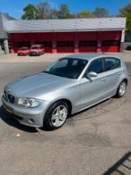 BMW 1-Serie 1.6 116I 2006 Grijs, Auto's, BMW, 1596 cc, Achterwielaandrijving, 4 cilinders, 635 kg