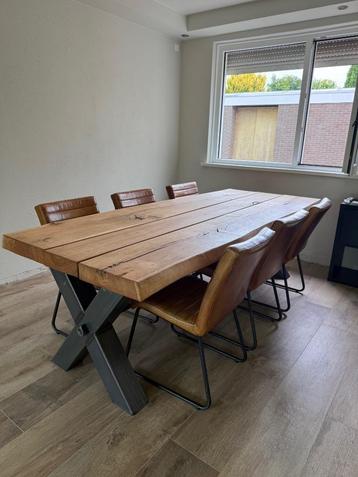 Unieke, Massief Eiken houten tafel met prachtig blad! beschikbaar voor biedingen