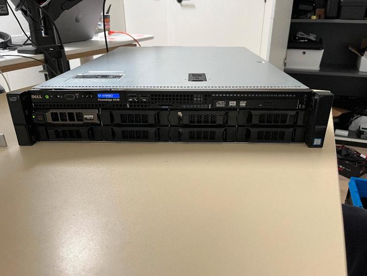 Dell PowerEdge R530 rack server, Computers en Software, Servers, Zo goed als nieuw, 2 tot 3 Ghz, 32 GB, Hot swappable onderdelen