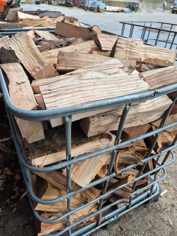 Gedroogd haardhout - Essen, Acacia, Kastanje mix, Tuin en Terras, Haardhout, Blokken, Overige houtsoorten, 6 m³ of meer, Ophalen of Verzenden