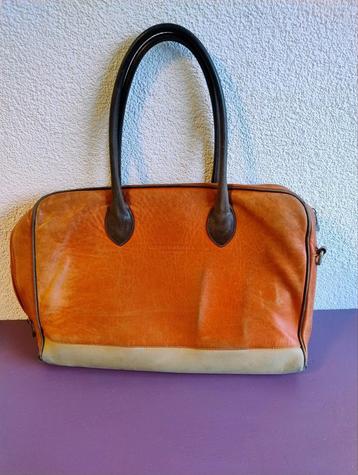 Leren tas van Hester van Eeghen, model Woody  beschikbaar voor biedingen