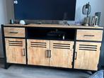 Stevige prachtige echte mango houten dressoir, Huis en Inrichting, Ophalen, 150 tot 200 cm, Zo goed als nieuw, 25 tot 50 cm