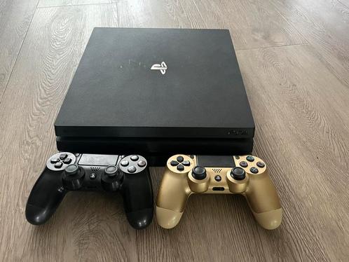 PlayStation 4 | 1TB | Topstaat | 2 Controllers Zwart + Goud, Spelcomputers en Games, Spelcomputers | Sony PlayStation 4, Zo goed als nieuw
