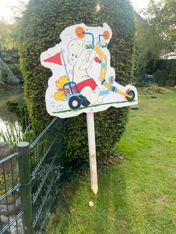 Leuk en groot geboortebord. beschikbaar voor biedingen