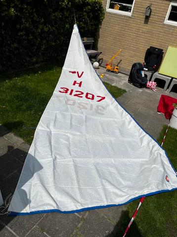 Vaurien zeil fok spinaker nieuw:) bied en kom het halen:) beschikbaar voor biedingen