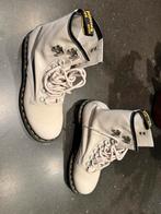 TK: Dr. Martens 1460 Pascal crème wit maat 38 ongedragen, Wit, Lage of Enkellaarzen, Nieuw, Ophalen of Verzenden