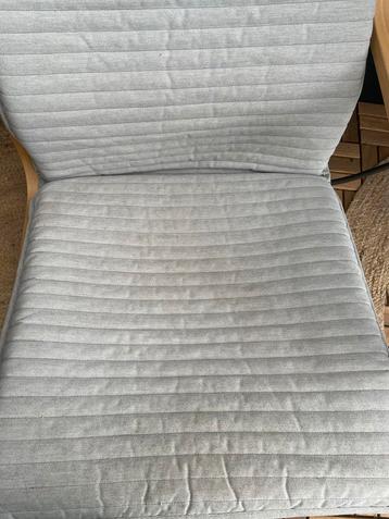 Ikea Poang Fauteuil + Voetenbankje beschikbaar voor biedingen