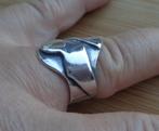 zilveren aparte design ring [919], Verzenden, Zo goed als nieuw, 17 tot 18, Dame