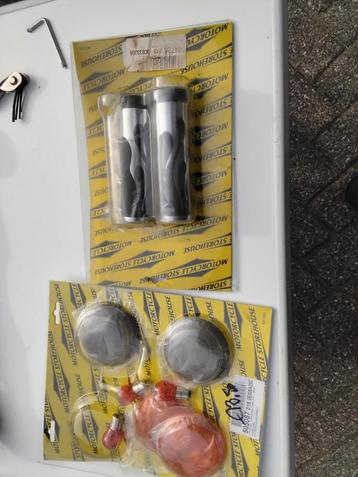 Harley Onderdelen: Zadel, Stuur, Spatbord, Meer! beschikbaar voor biedingen